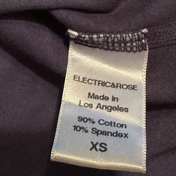 NWOT ELECTRIC & ROSE
Tie-Dye Active Crop Top XS - Picture 5 of 11